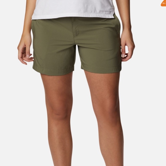 Columbia Women's Orange Active Fit Cuffed Silver Ridge Utility Shorts Size 6 - Picture 5 of 6